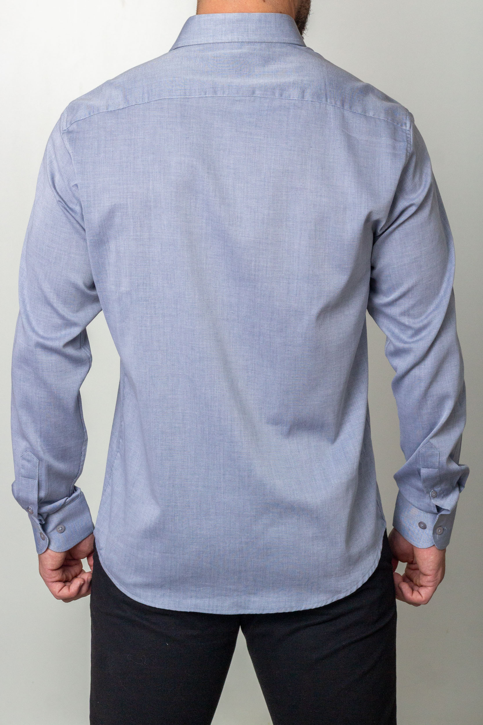 Camisa L'Auttore vista de costas
